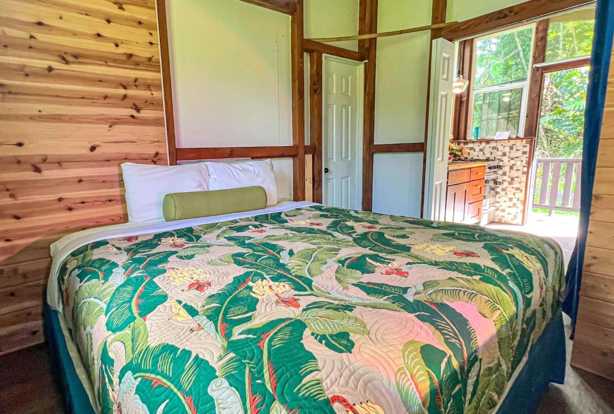 Hawaiian Sanctuary Eco Retreat Center Pahoa Exterior foto